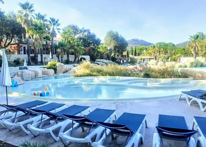 Belle Vue Mer, Au Calme Avec Climatisation Et Wifi 4 Personnes