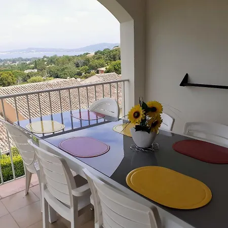 Belle Vue Mer, Au Calme Avec Climatisation Et Wifi 4 Personnes Appartement Grimaud